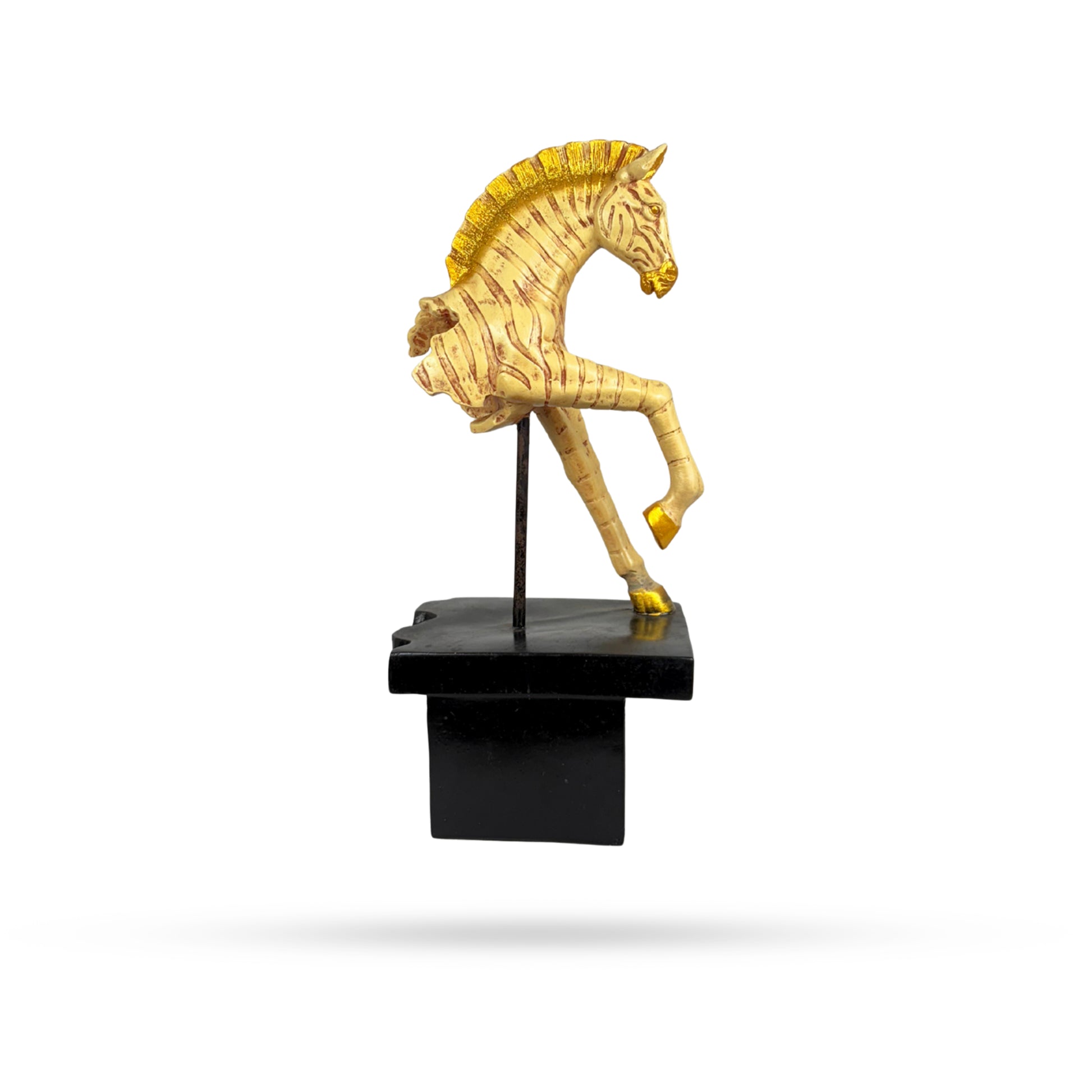 Golden Horse Head Sculpture – Royal Equestrian Art