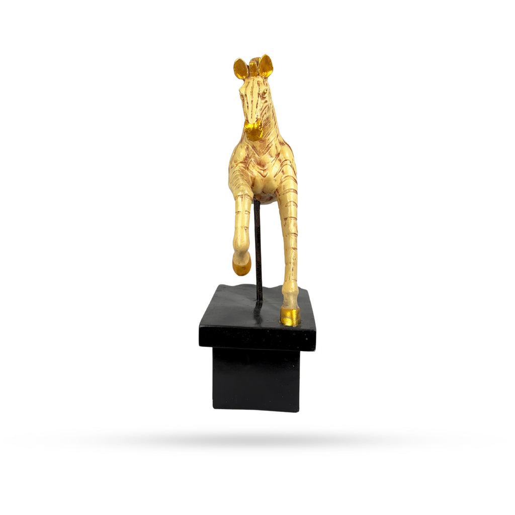 Golden Horse Head Sculpture – Royal Equestrian Art