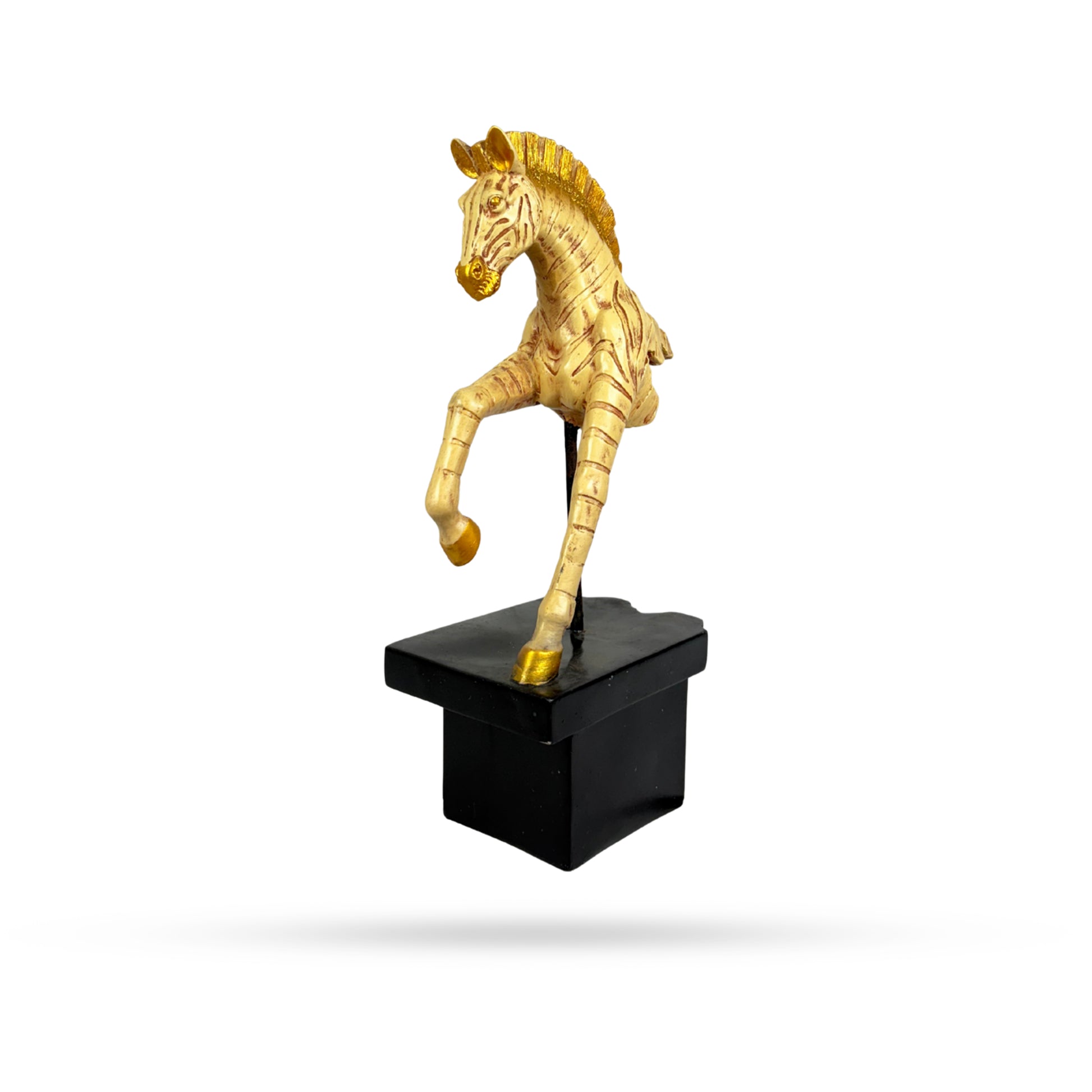Golden Horse Head Sculpture – Royal Equestrian Art