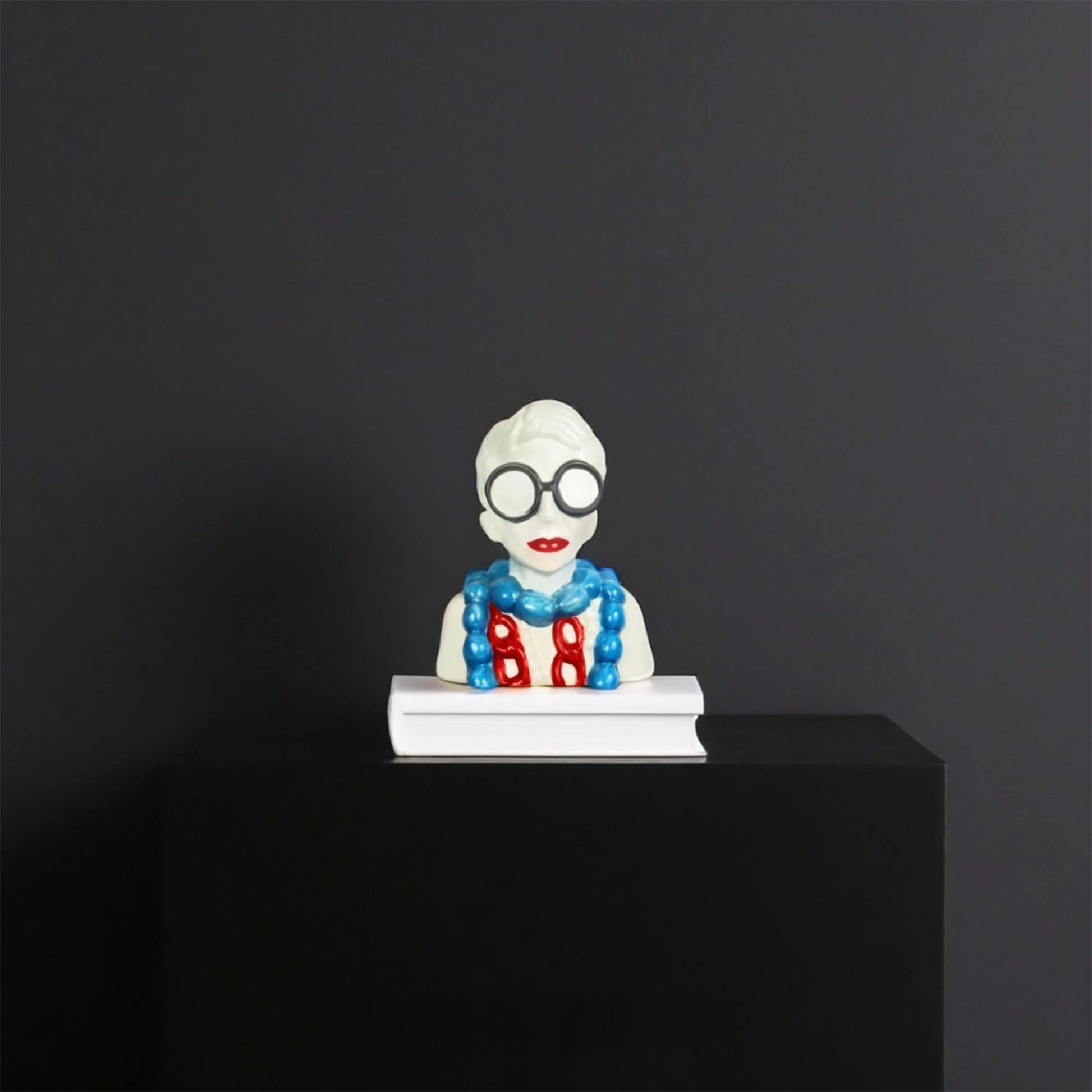 Fashionista Lady Bust – Quirky Modern Decor